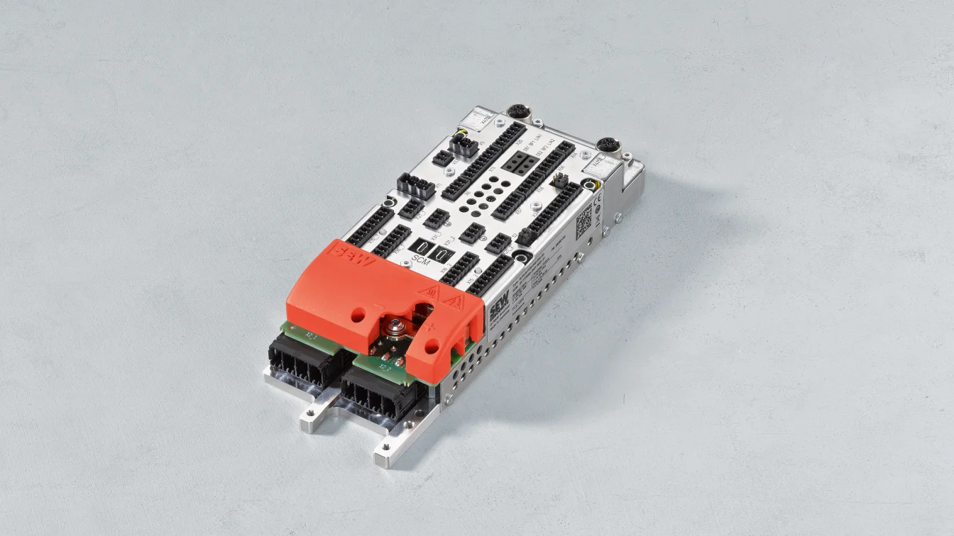 Controllore decentralizzato SCM compact: dimensioni ridotte, prestazioni elevate. SEW-Eurodrive