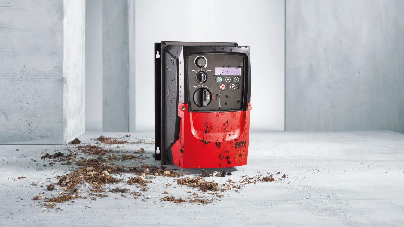 Convertitori di frequenza semplici MOVITRAC® LTE-B in IP66 SEW-Eurodrive